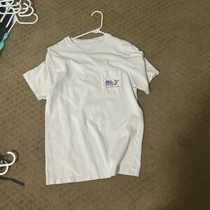 Vineyard vines American flag tee